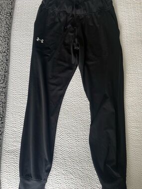 Under Armour pants